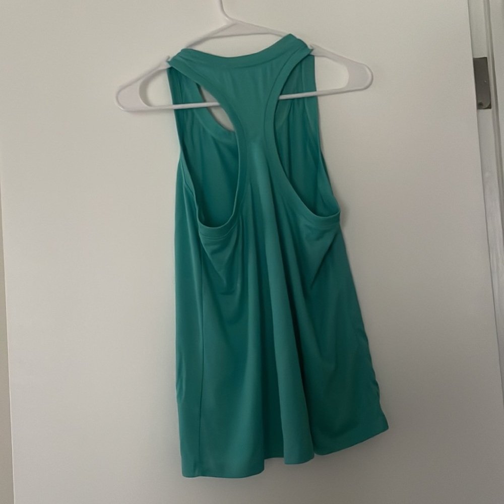 Nike Racerback tank - Picture 2 of 2